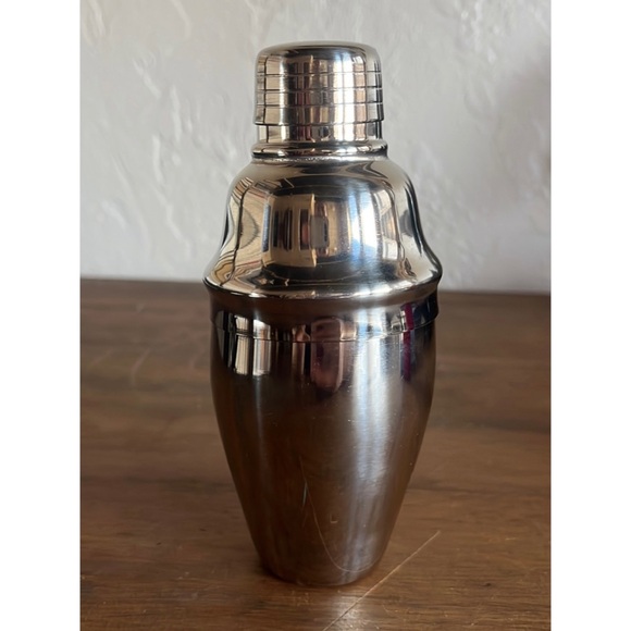 Other - 🍸Small Stainless Steel Silver Cocktail Mocktails Drinks Shaker Bar Accessory🍸